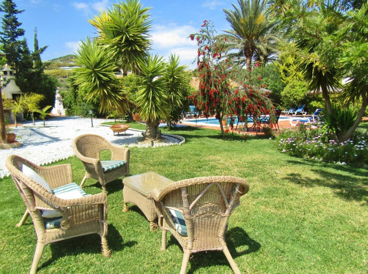 Escuela La Crujia Bed & Breakfast Velez Malaga Exterior photo